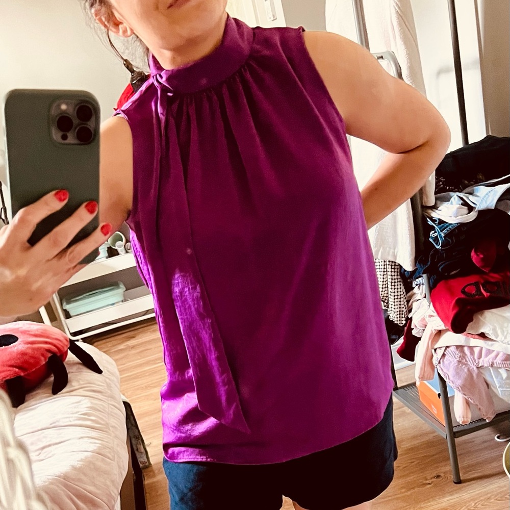 Sleeveless vibrant purple blouse
